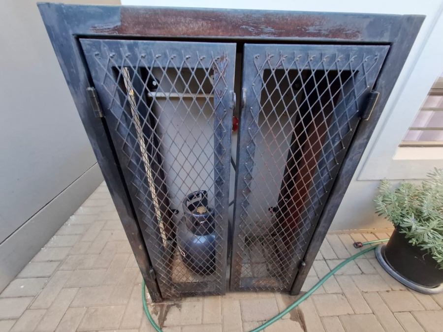 2 Bedroom Property for Sale in Groenvlei Sh Free State